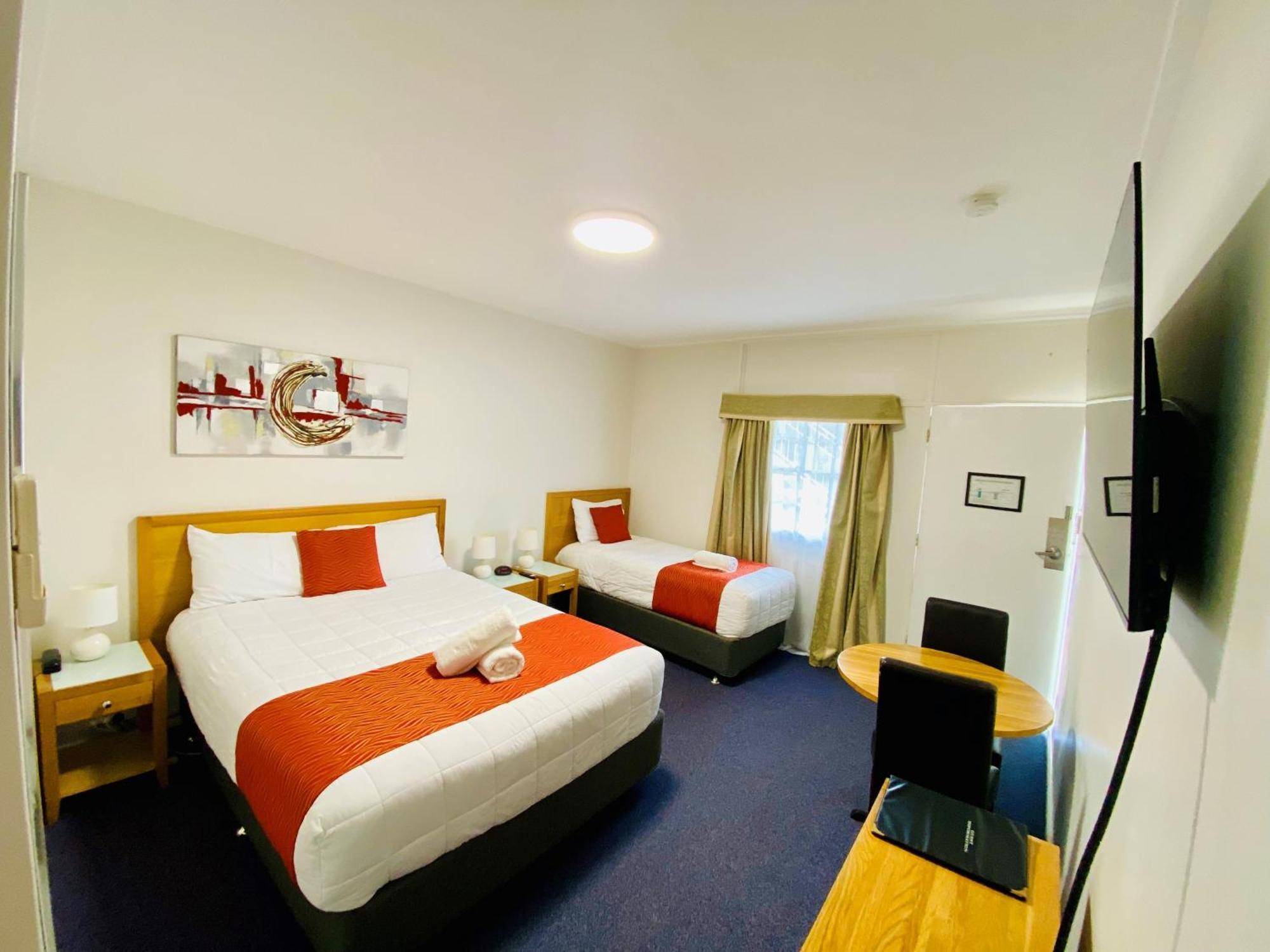 Colonial Lodge Motor Inn Yass Exterior foto