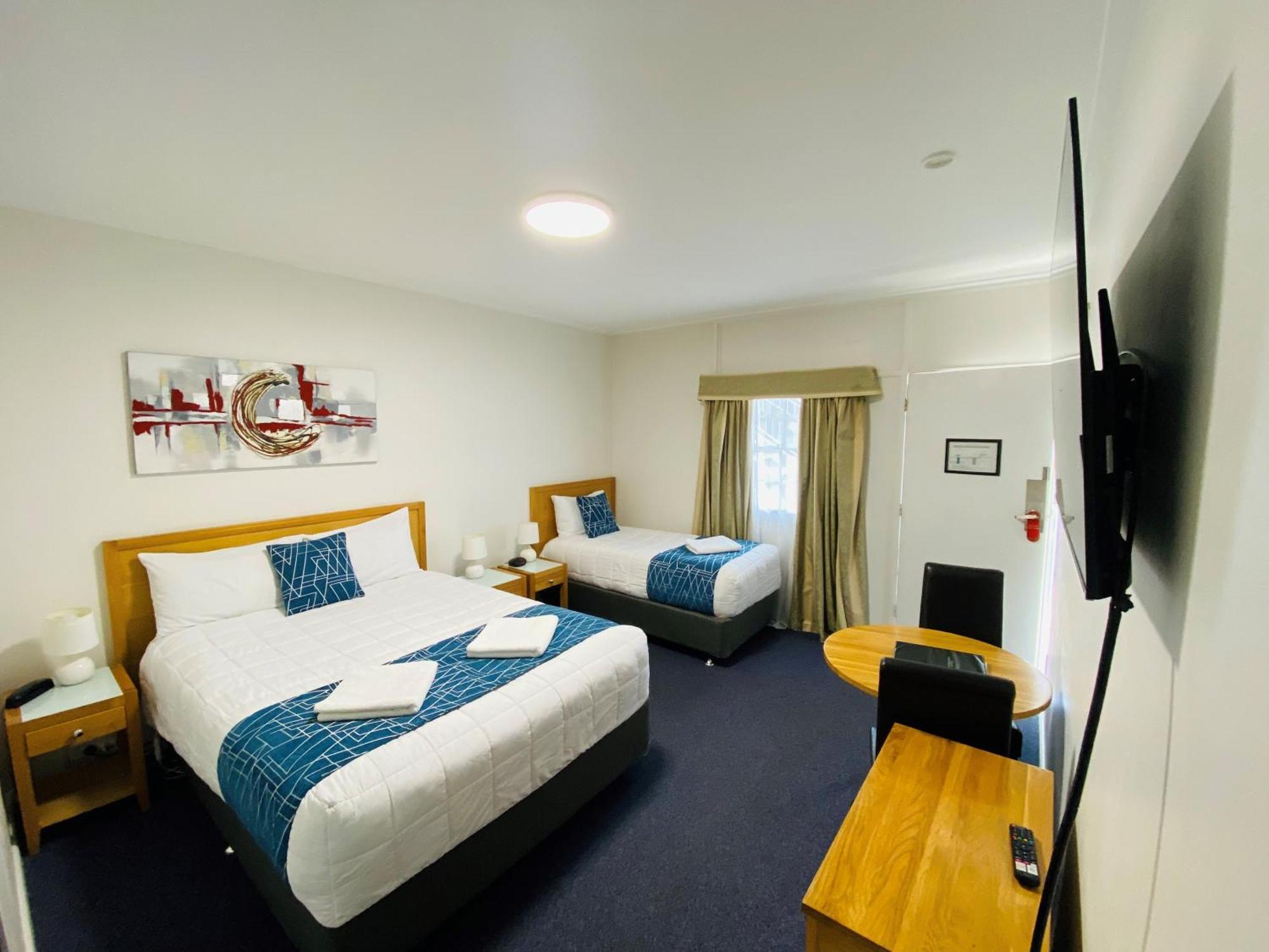 Colonial Lodge Motor Inn Yass Exterior foto