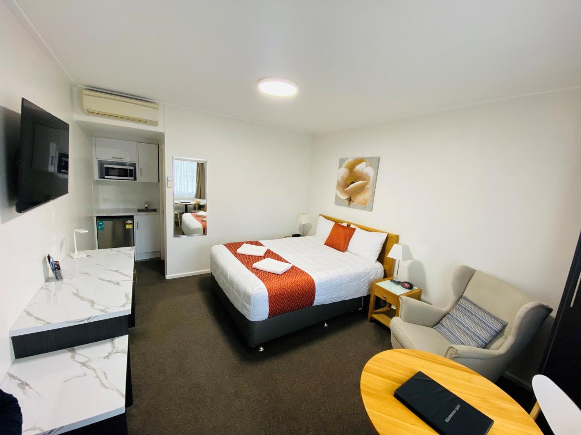 Colonial Lodge Motor Inn Yass Exterior foto