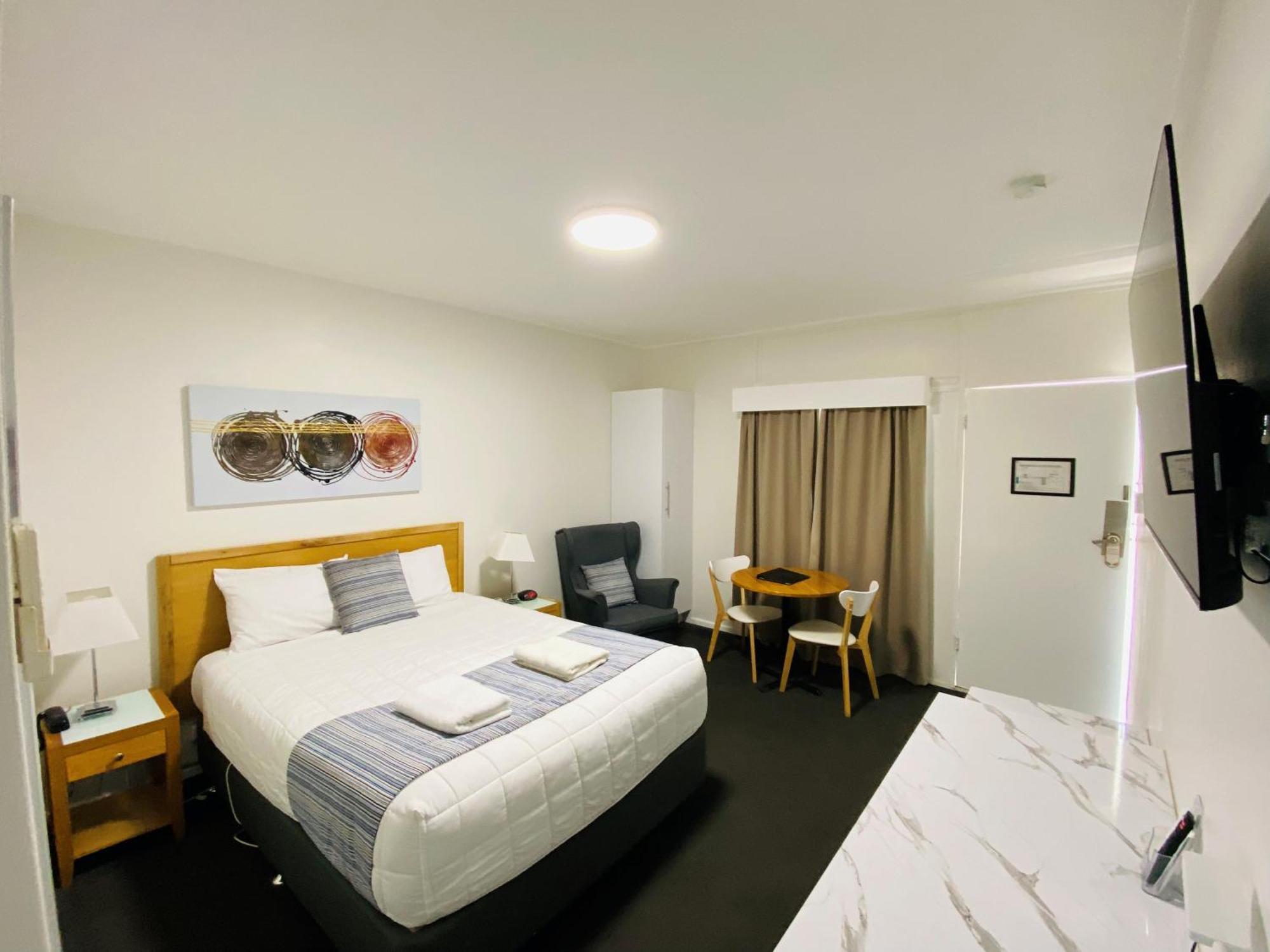 Colonial Lodge Motor Inn Yass Exterior foto